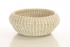 WHITEWASHED RND SEAGRASS BASKET11.5H 22T 16B 25WP